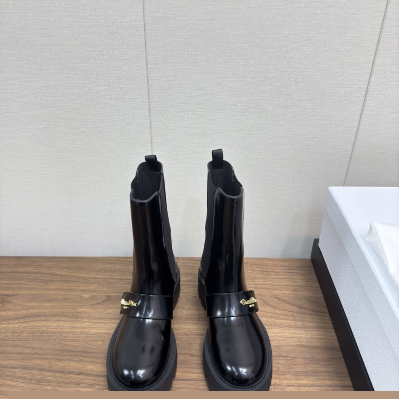 ch**an D*or boots